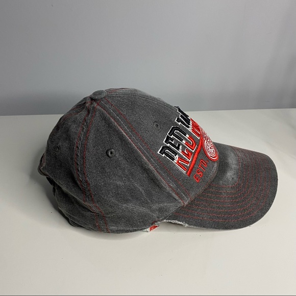 Grey Detroit Redwings Hat - Picture 2 of 3